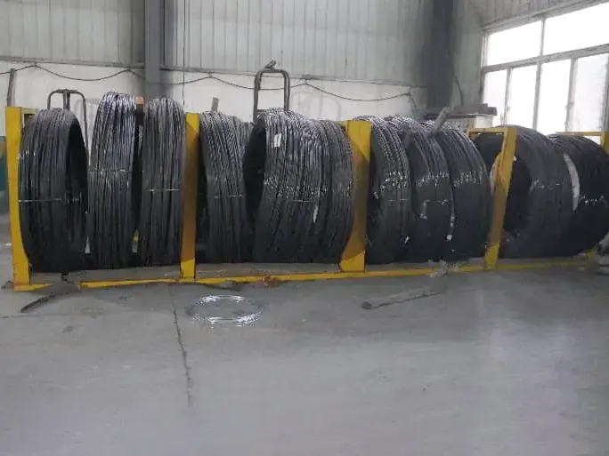 Çətir qabırğaları üçün polad məftil